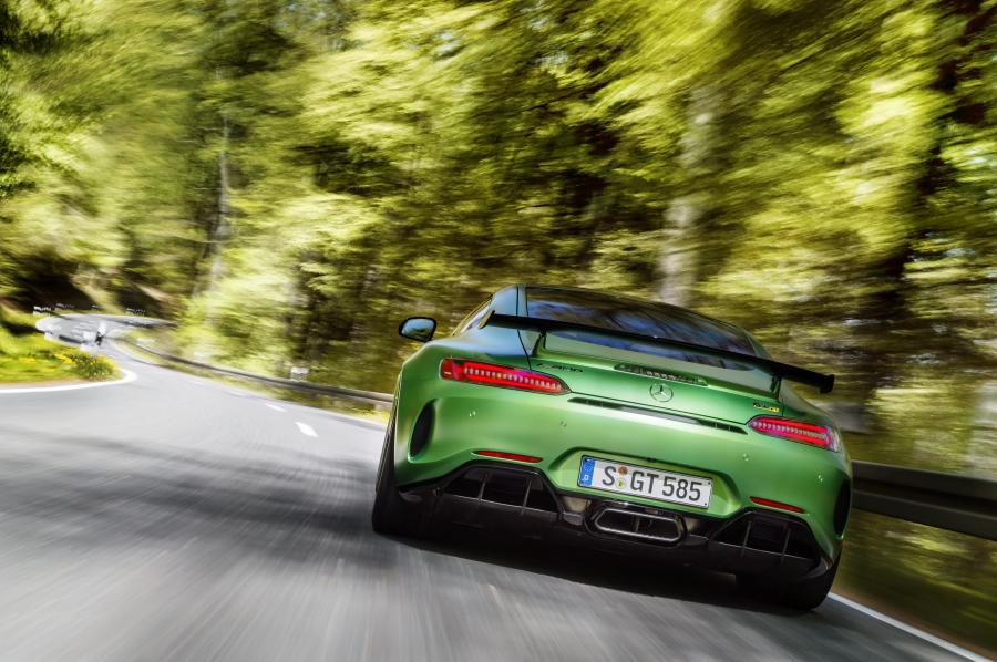  Mercedes-AMG GT R 2016 года  (фото 39 из 92)